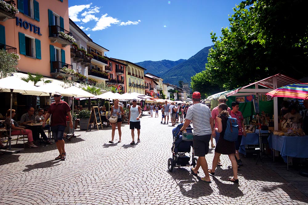 Strandpromenade Ascona, Markt